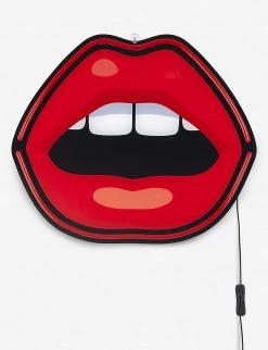 SELETTI Mouth Acrylic Wall Lamp 47cm 9 SELETTI Mouth Acrylic Wall Lamp 47cm -SELETTI Cheap Deals unnamed file 1150