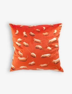 Seletti Wears TOILETPAPER Kitten Cushion Cover 50cm X 50cm 5 Seletti Wears TOILETPAPER Kitten Cushion Cover 50cm X 50cm -SELETTI Cheap Deals unnamed file 538