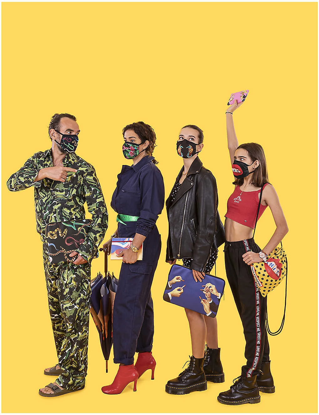 SELETTI Toiletpaper Snakes Microfibre Face Covering For Womens 4 SELETTI Toiletpaper Snakes Microfibre Face Covering For Womens - Imagen 2